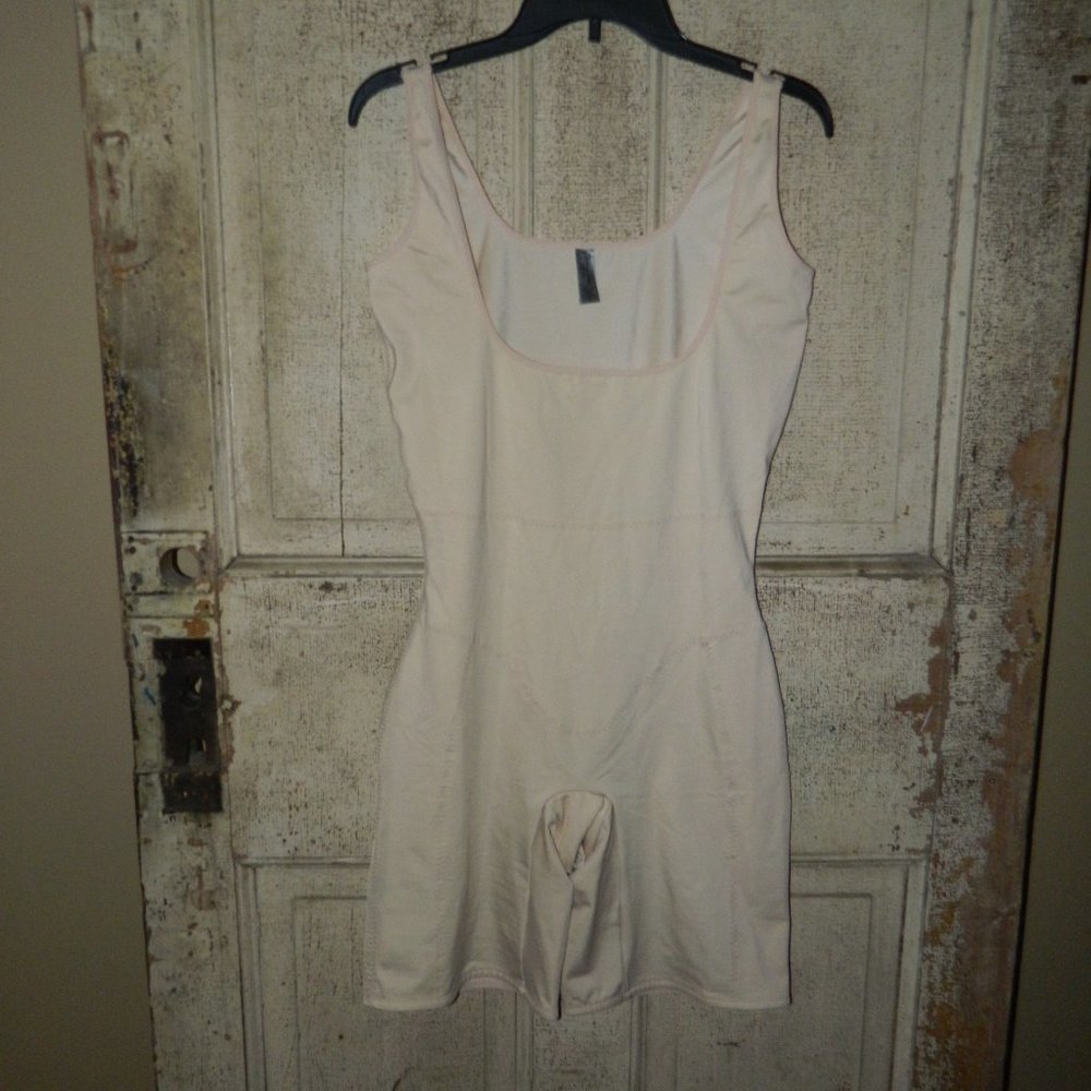 Dr. Rey Shapewear One Pc. Size 1X (HH-19)